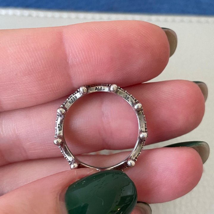 Кольцо Pandora