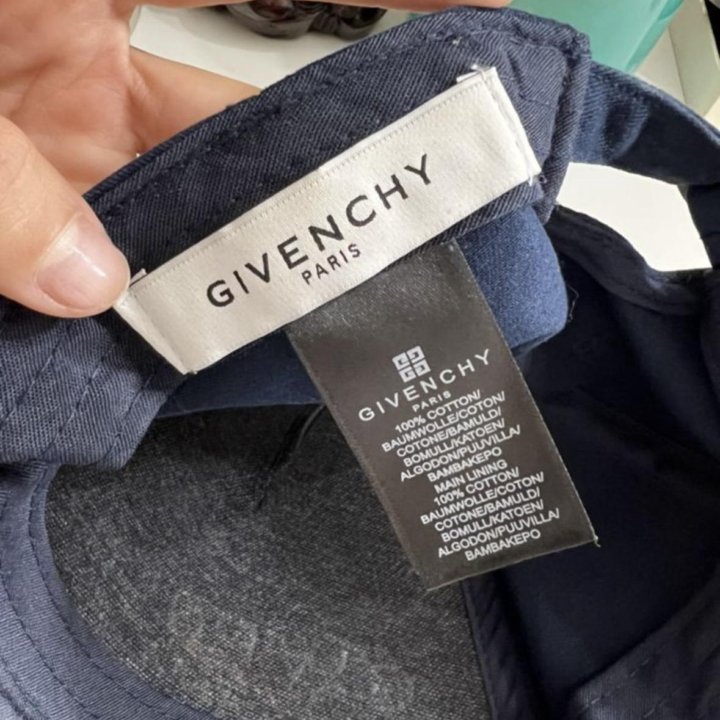 Бейсболка GIVENCHY оригинал