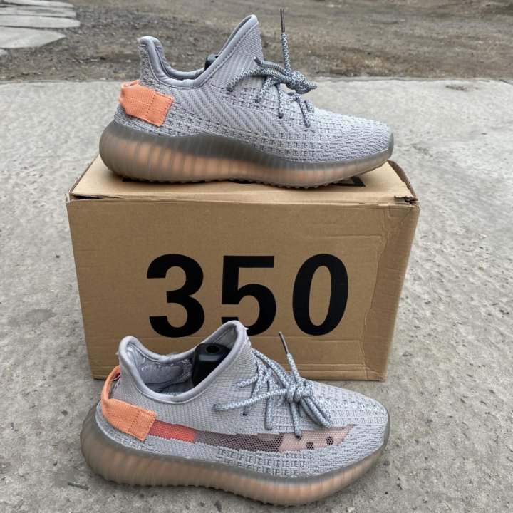 Кроссовки Adidas Yeezy Boost 350 Новые