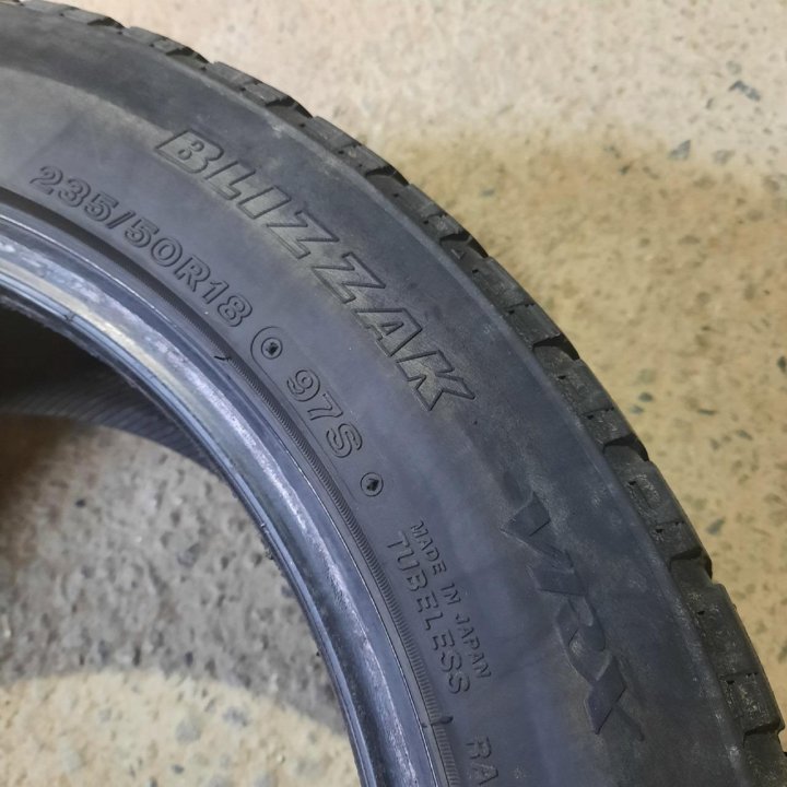 235/50R18 Bridgestone Blizzak VRX (Лот №6159)