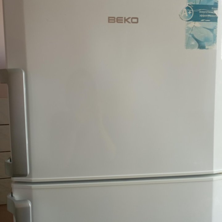 Холодильник BEKO