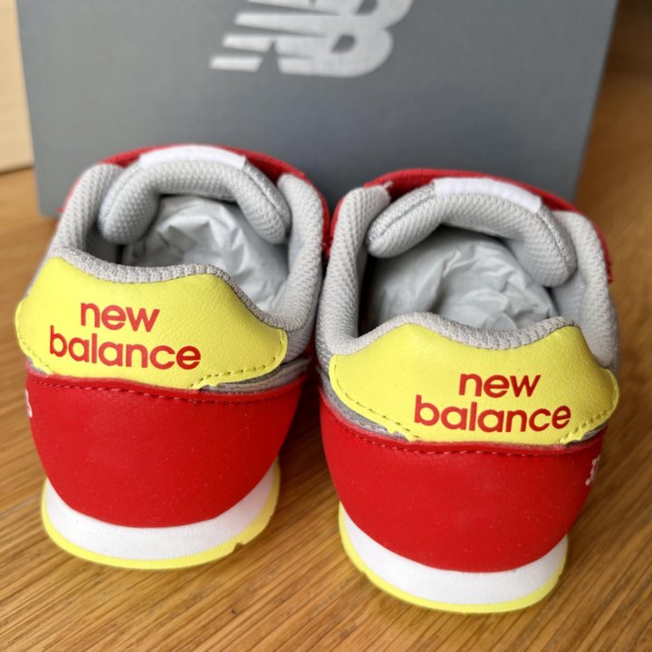 Кроссовки New balance 373 новые оригинал