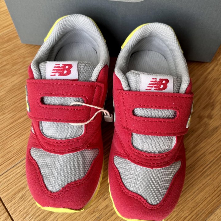 Кроссовки New balance 373 новые оригинал