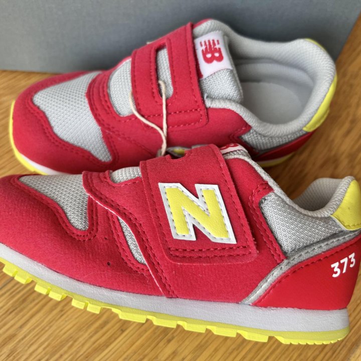 Кроссовки New balance 373 новые оригинал