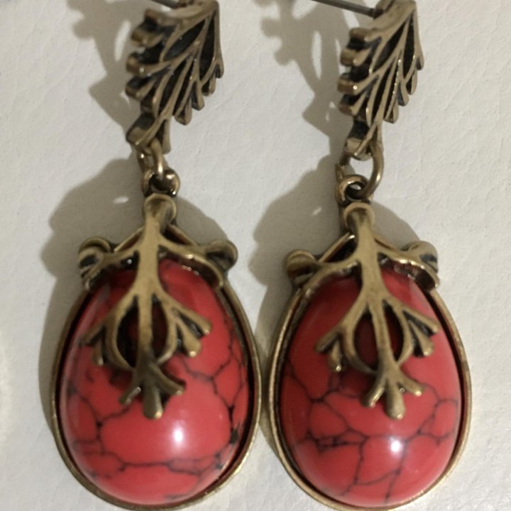 Новые красные серьги