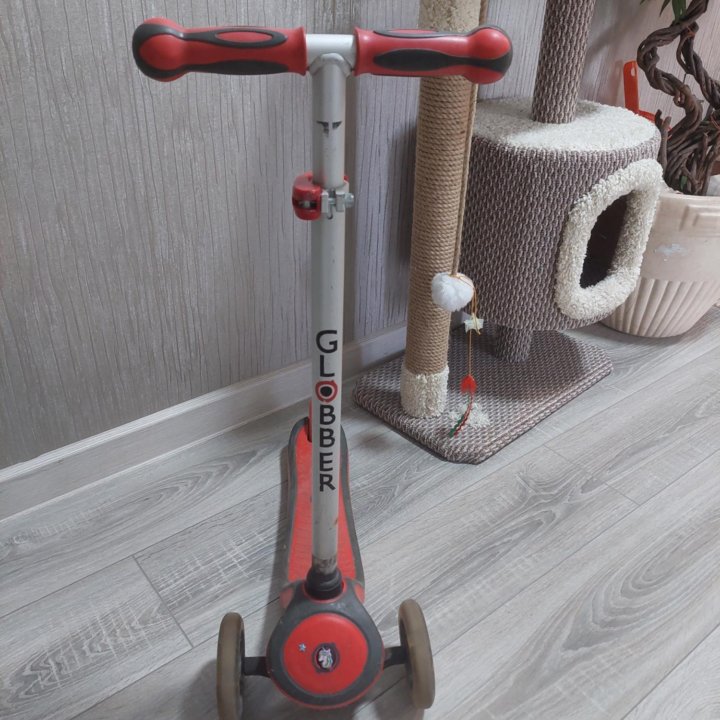 Самокат Globber