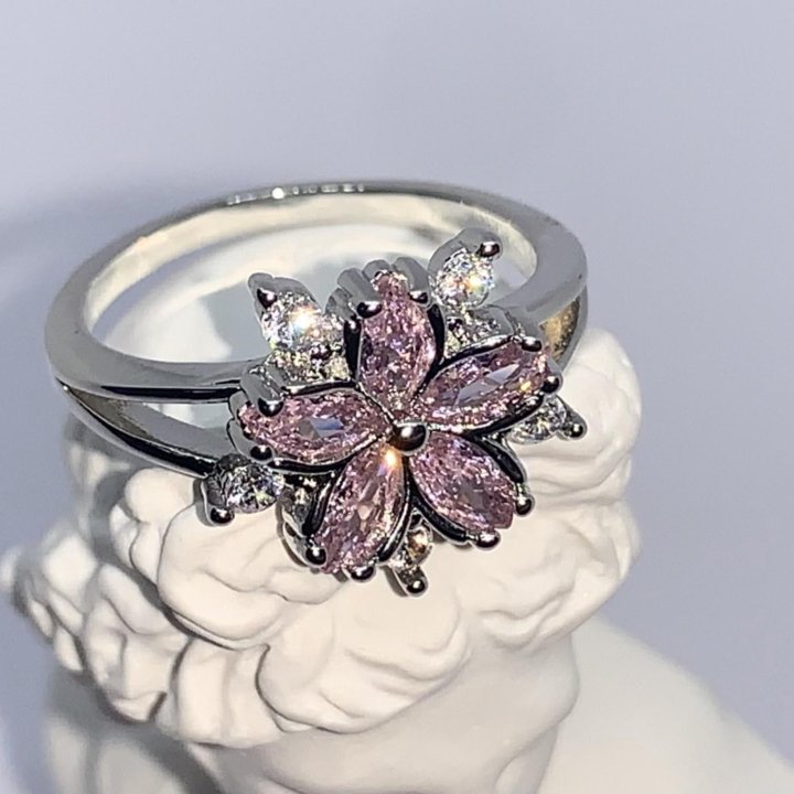 Кольцо женское