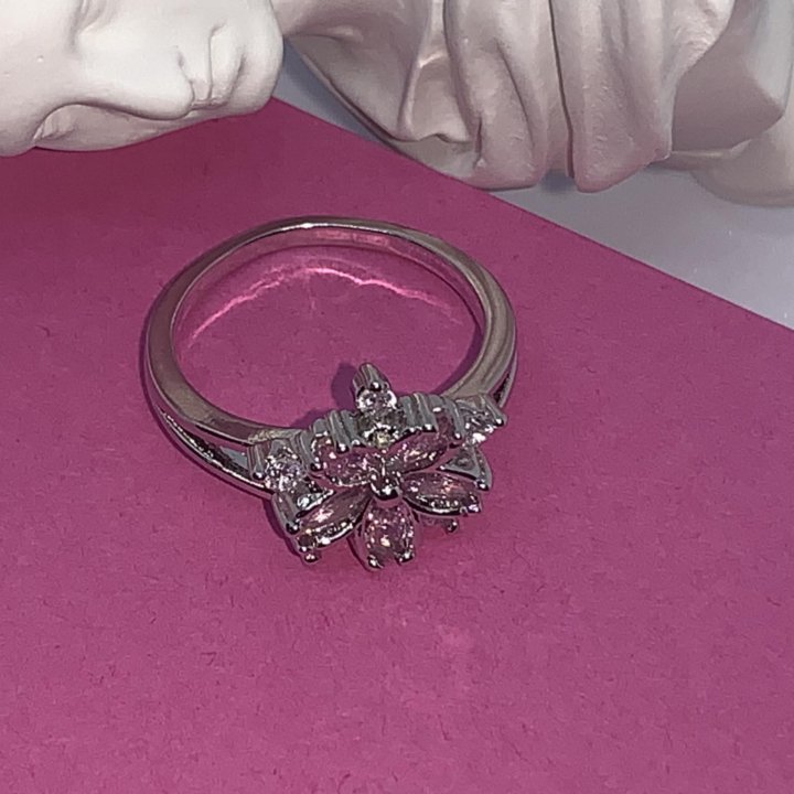 Кольцо женское