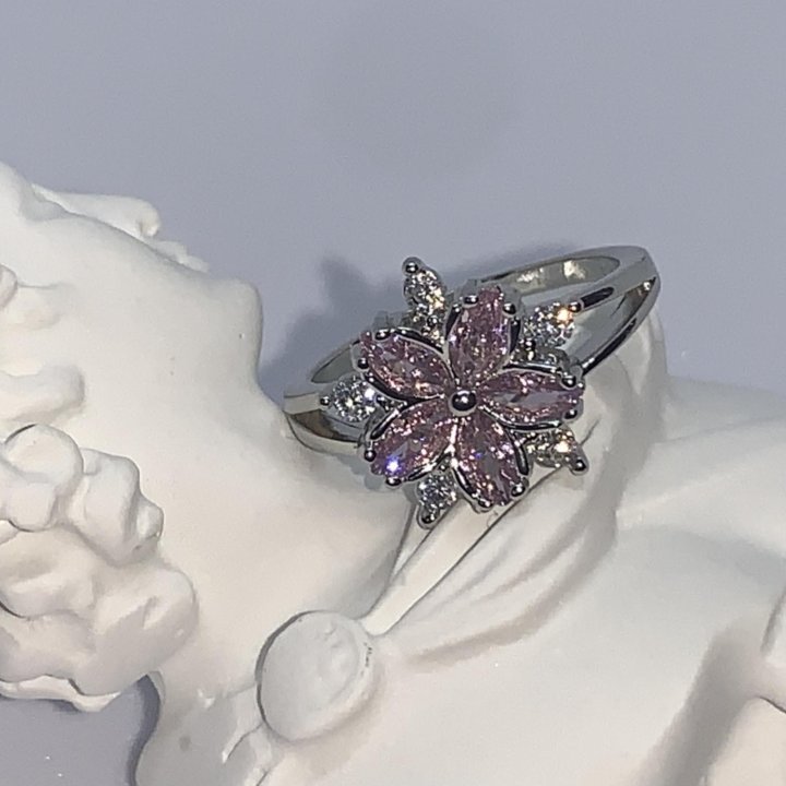 Кольцо женское