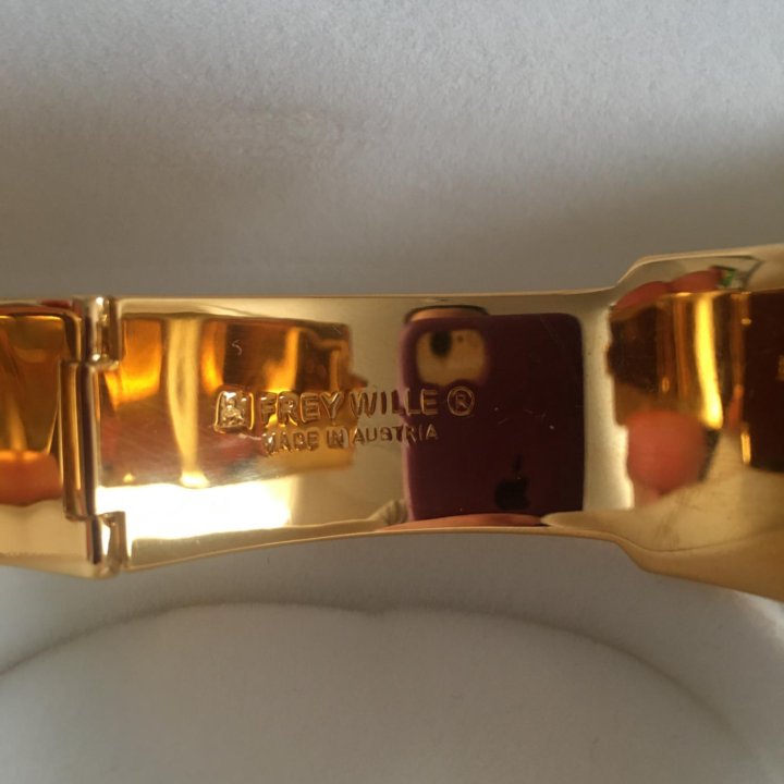 Браслет Freywille