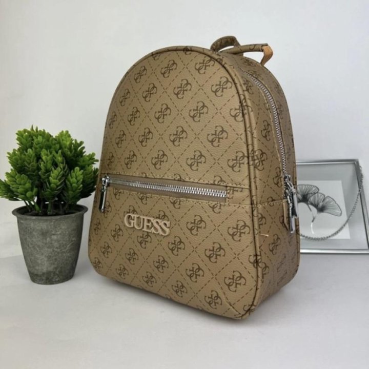 Сумочка Guess