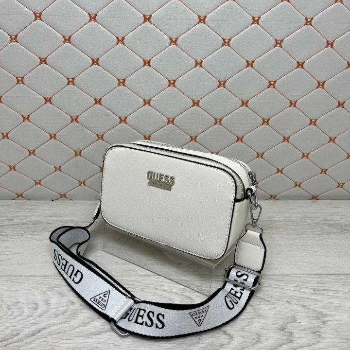 Сумка Guess 