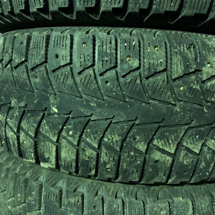 215/55 R16 шины Максис 4шт