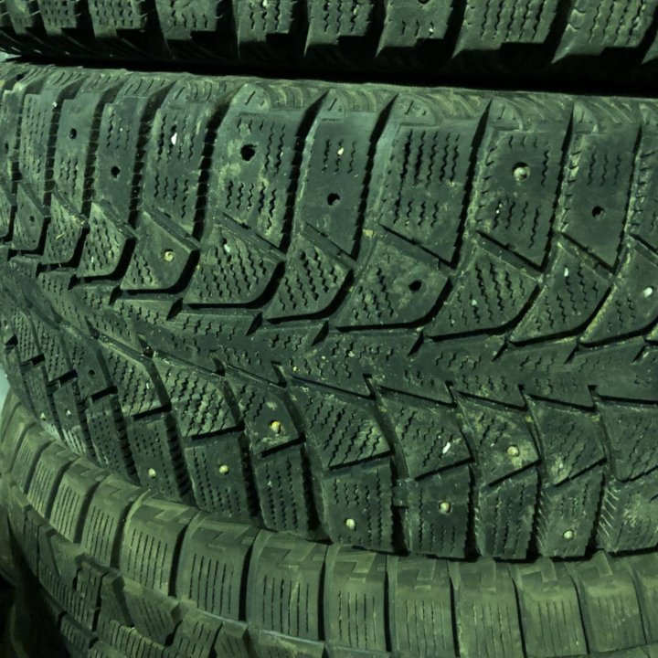 215/55 R16 шины Максис 4шт