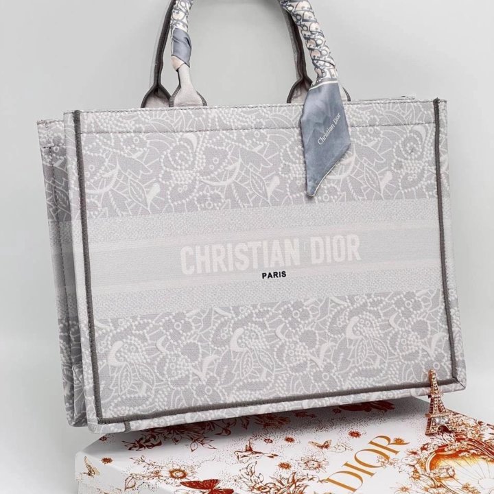 Сумки-шопер Dior
