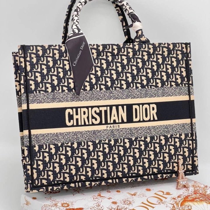 Сумки-шопер Dior