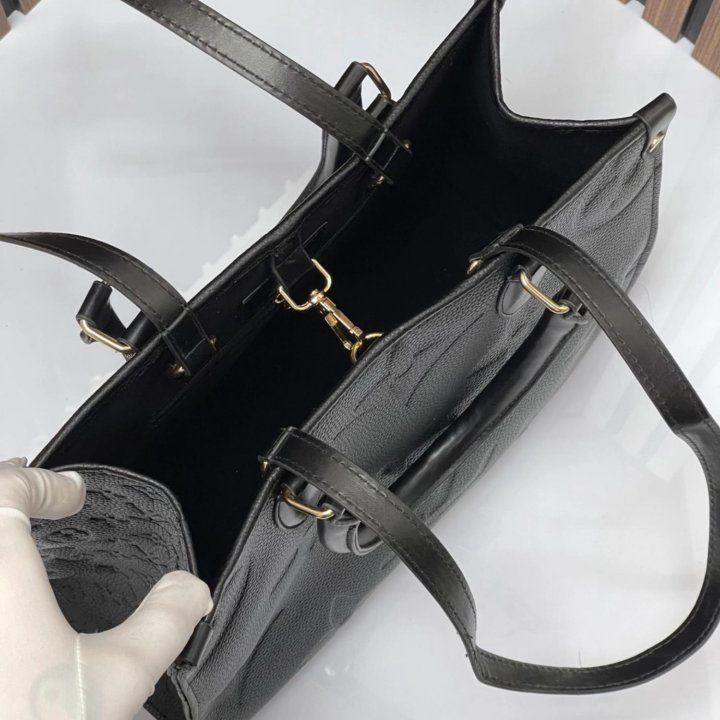 Сумки-шопер Louis Vuitton