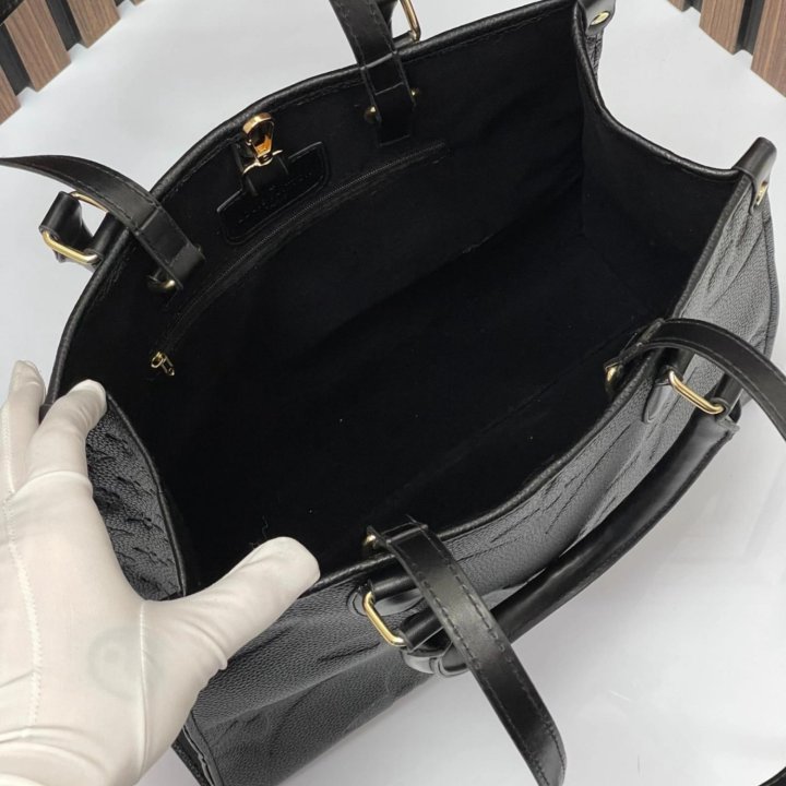 Сумки-шопер Louis Vuitton