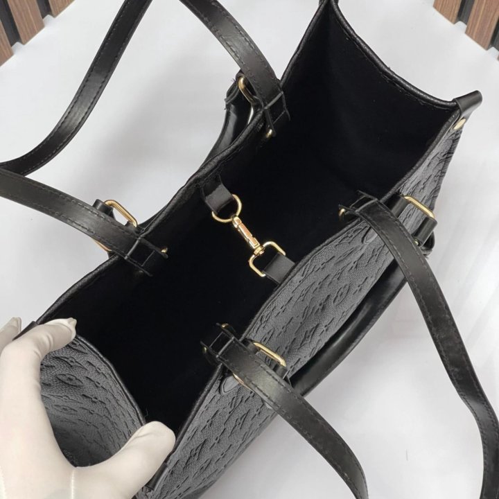 Сумки-шопер Louis Vuitton