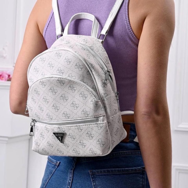 Рюкзак Guess