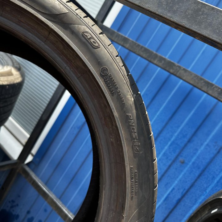 Комплект бу летних шин 255/40/20 Pirelli PZ4