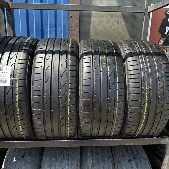 Комплект бу летних шин 235/40/19 Bridgestone S001