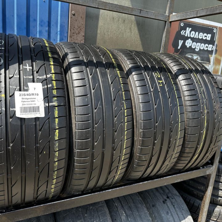 Комплект бу летних шин 235/40/19 Bridgestone S001