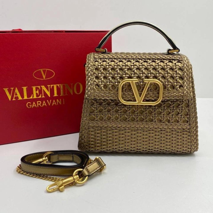 Сумки Valentino