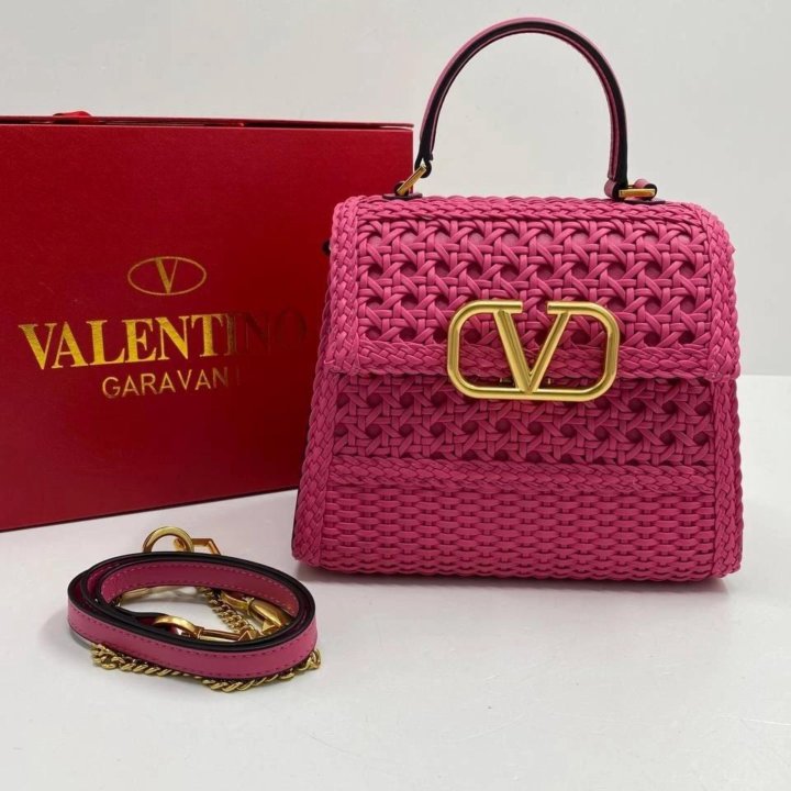 Сумки Valentino
