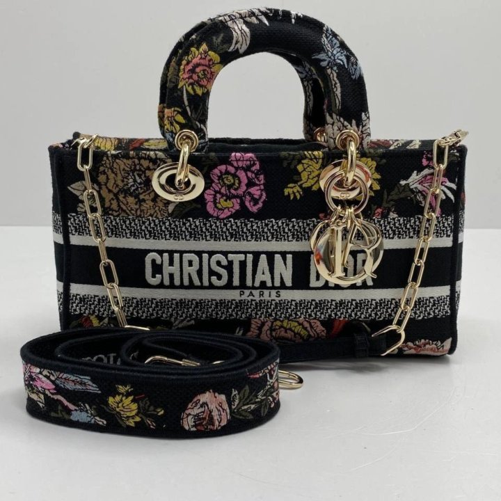 Сумки Dior
