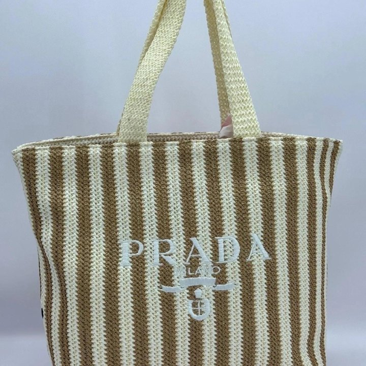 Сумки-шопер Prada