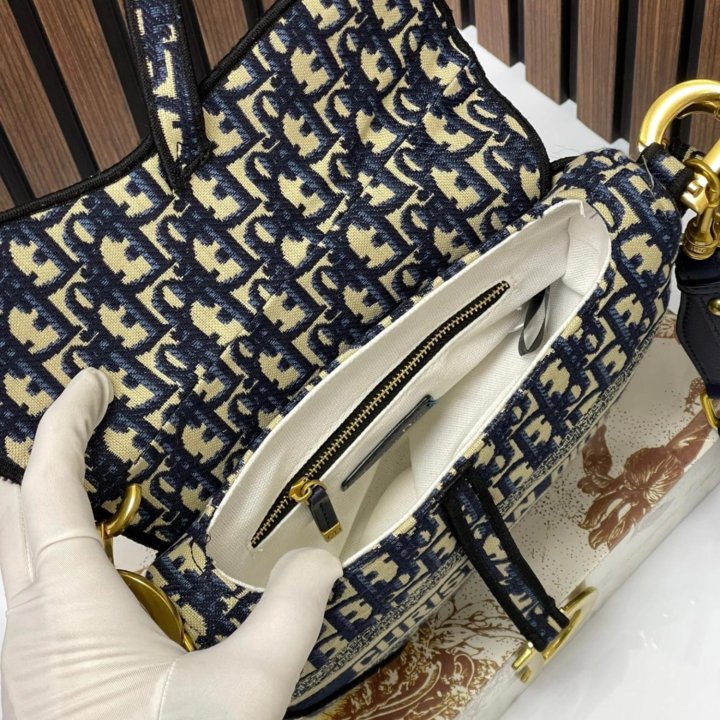 Сумки Dior