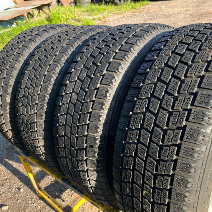 Зима Bridgestone Blizzak WS-50 235/60 R16 100Q