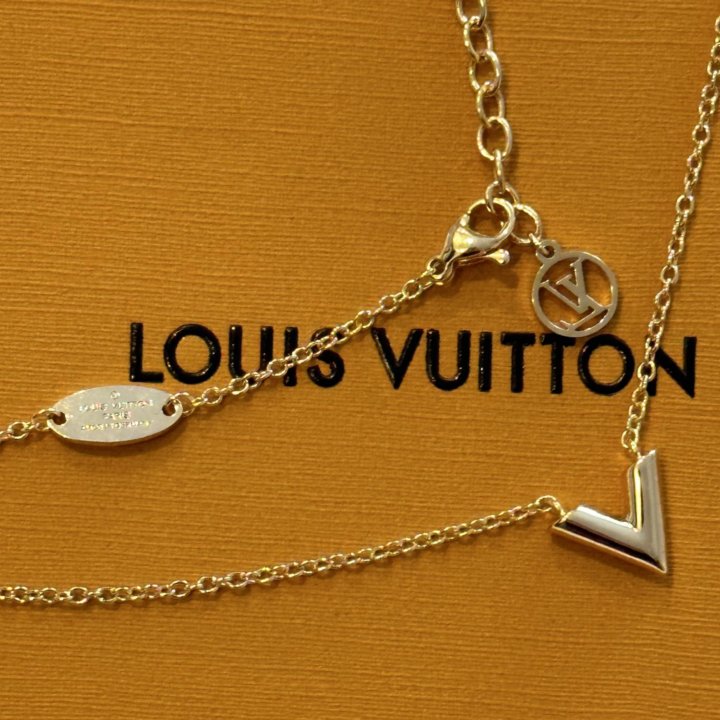 Колье Louis Vuitton