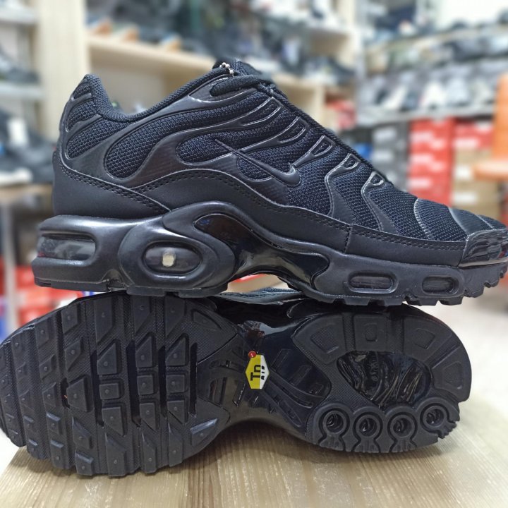 Кроссовки Nike air max TN plus