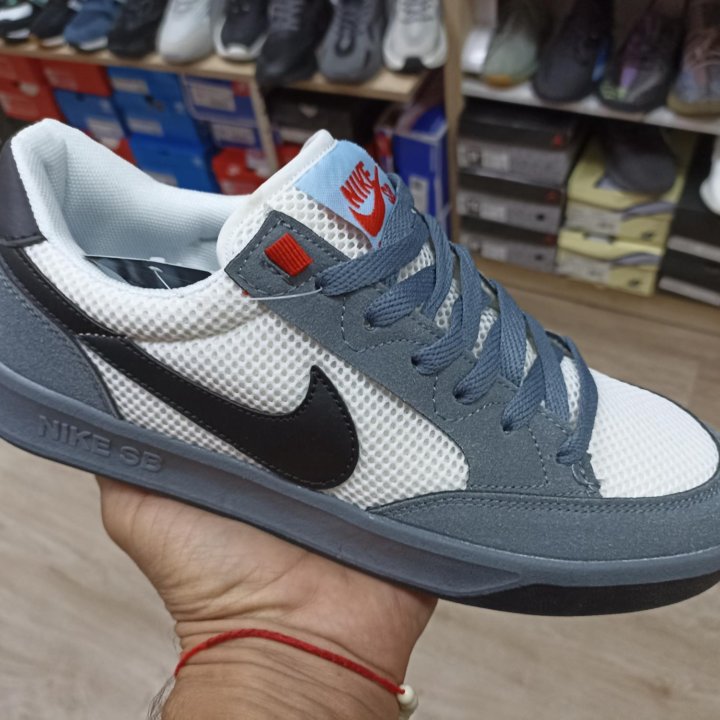 Кроссовки Nike SB dunk