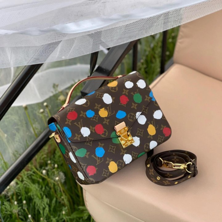 Сумки LOUIS VUITTON 