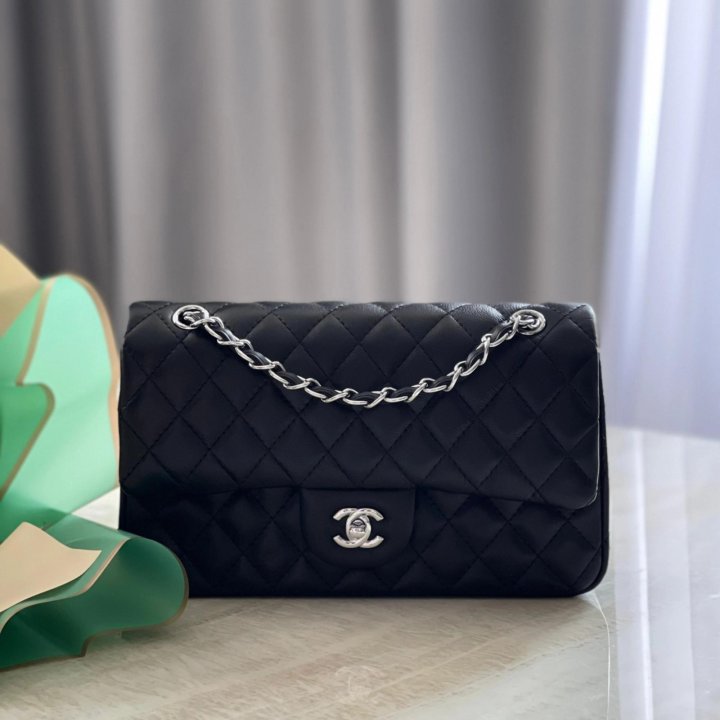 Сумки CHANEL 