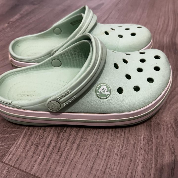 Crocs