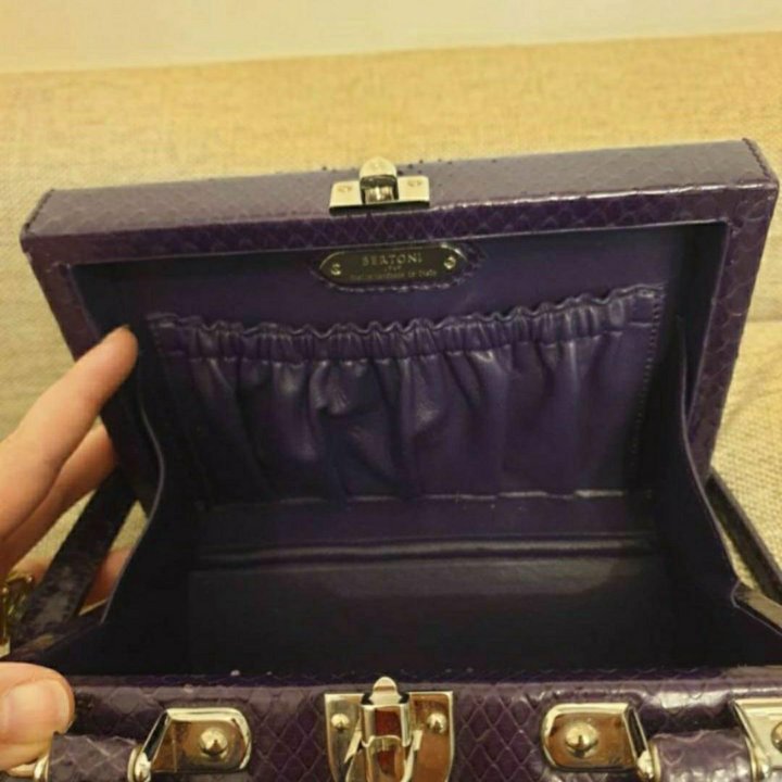 Сумка Bertoni