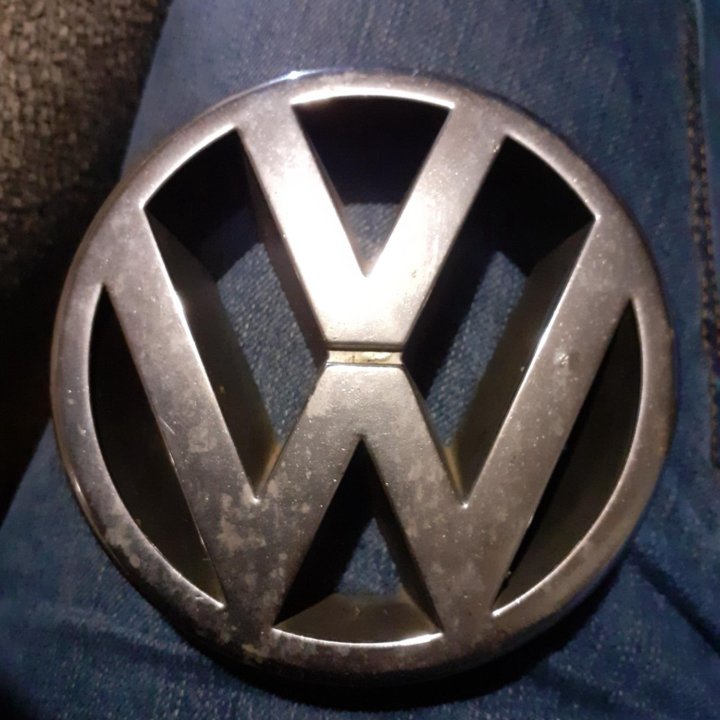 Эмблема Volkswagen