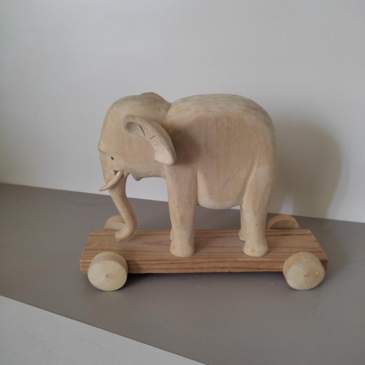 Игрушка качалка лошадь, слон на колесиках