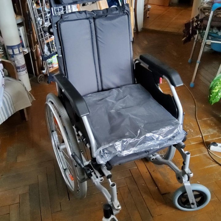 Кресло коляска инвалидная 