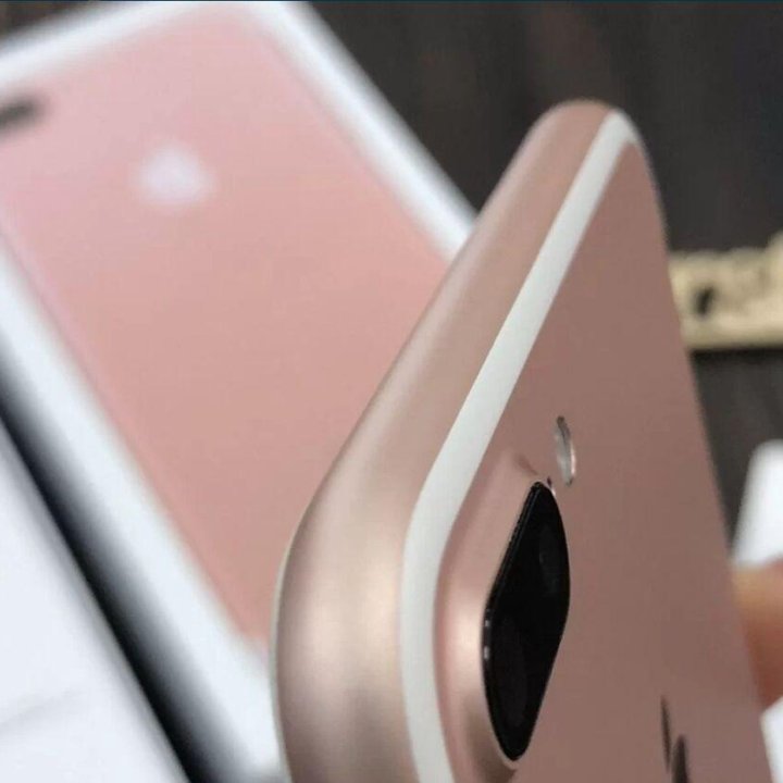 iPhone 7+ 256Gb. «Розовое золото»