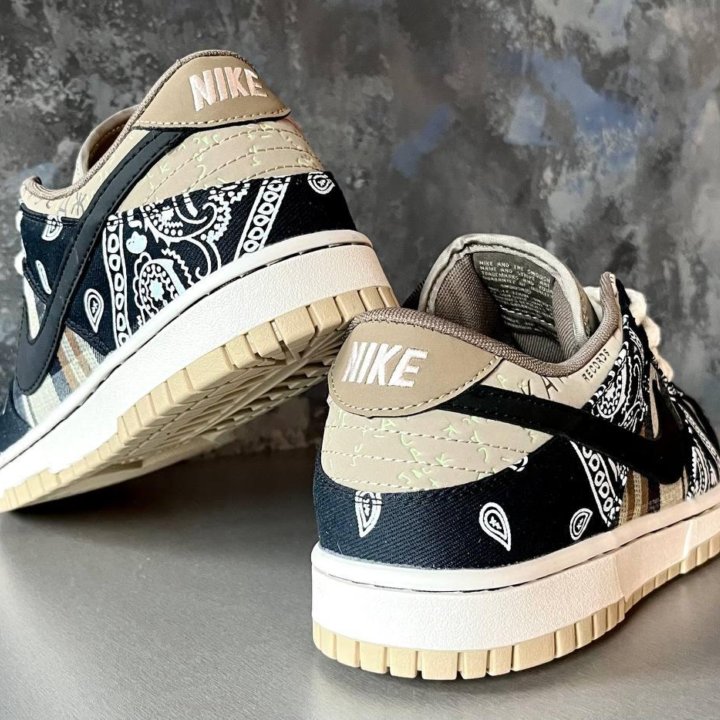 Кроссовки Travis Scott x Nike Dunk Low (44)