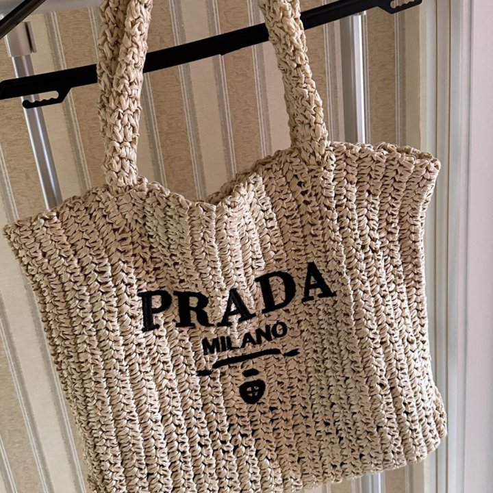 Сумка Prada