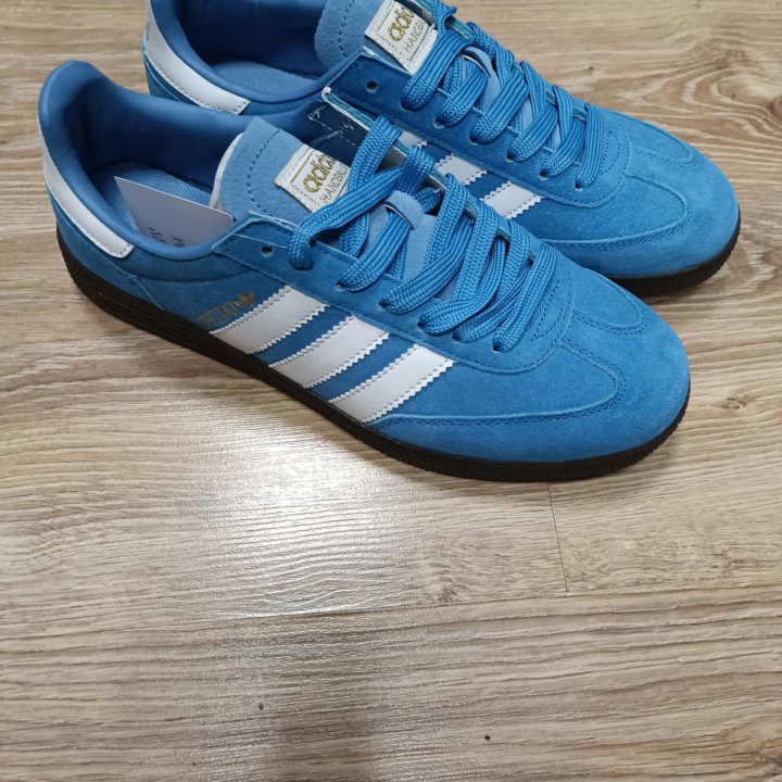 Кроссовки adidas spezial