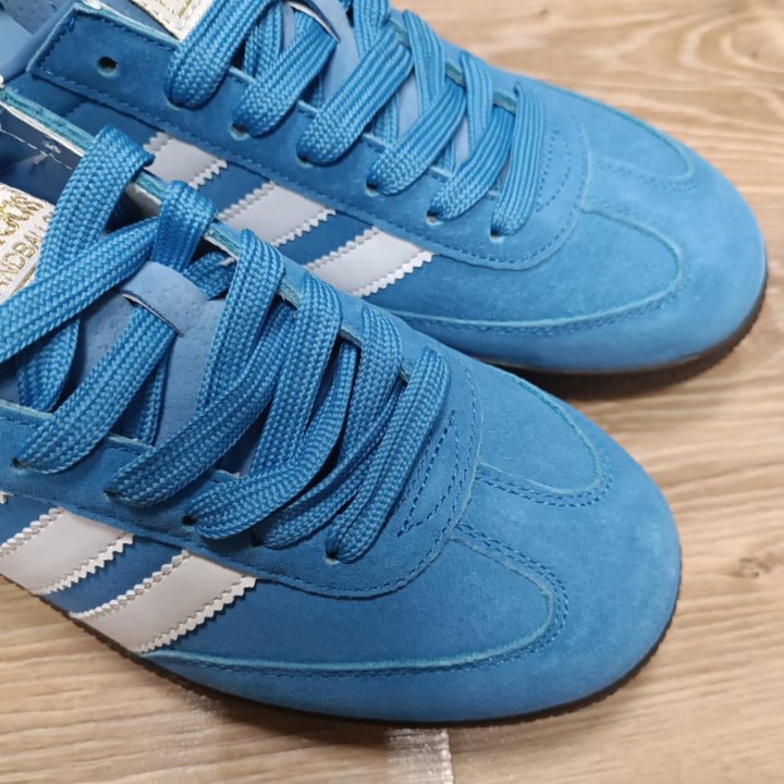 Кроссовки adidas spezial