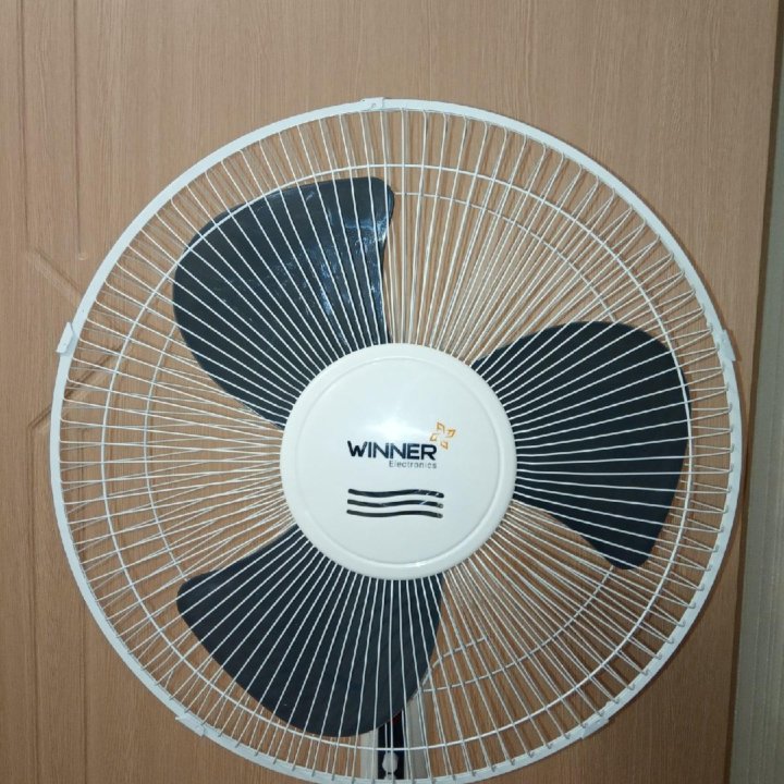 Вентилятор напольный. Новый