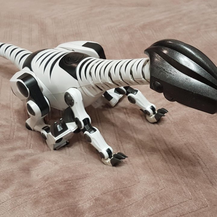 Робот Wow Wee Roboreptile 8065